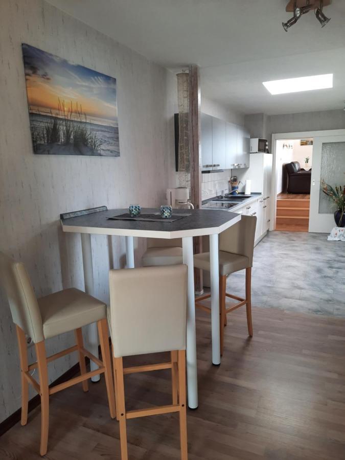 Ferienhaus In Hafennahe Apartamento Sassnitz Exterior foto
